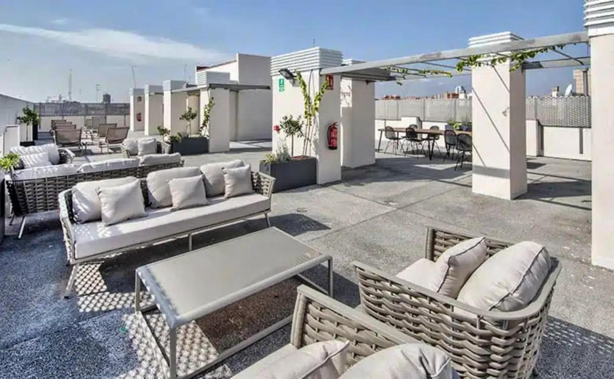 Livensa Living Studios Valencia Marina Real Extérieur photo