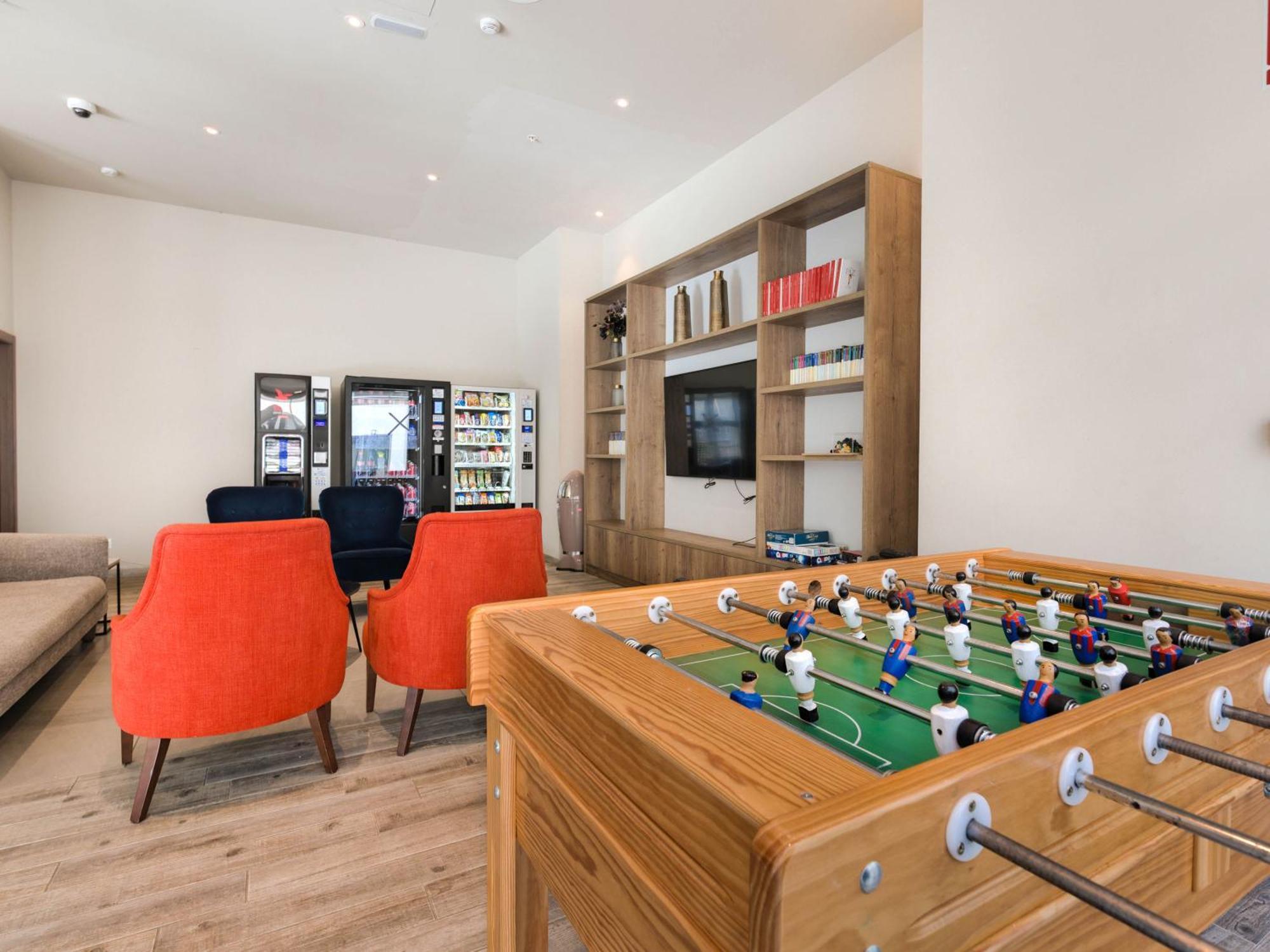 Livensa Living Studios Valencia Marina Real Extérieur photo